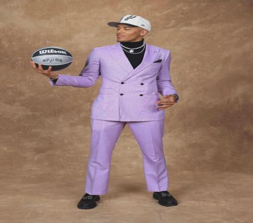 祖巴茨篮下,起跳被,犯规,万博manbetx体育平台,万博体育官网,万博体育app下载,ManBetX,SPORTS